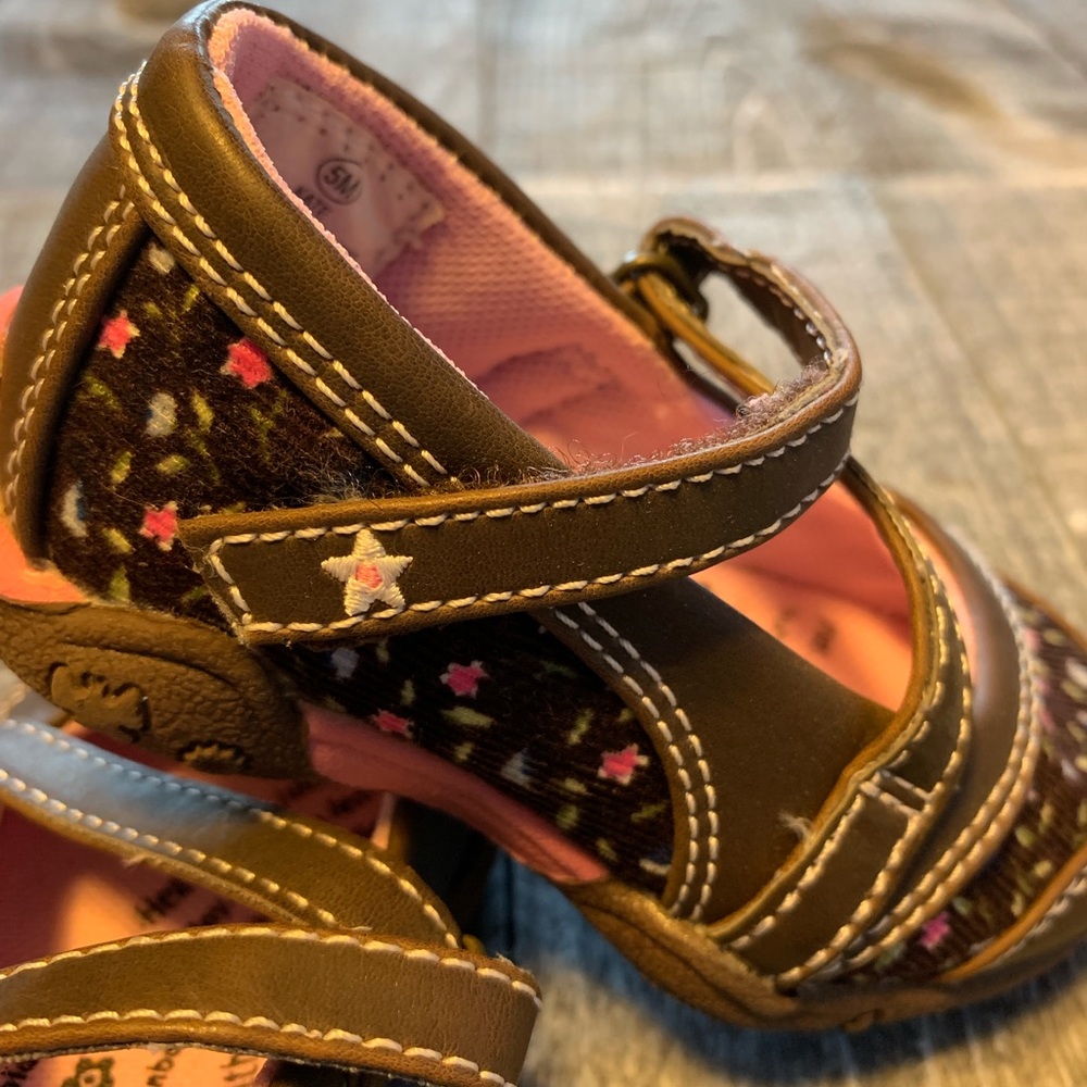 Healthtex Kate Corduroy Flower Shoes - Picture 5 of 7